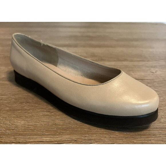 Salvatore Ferragamo My Cloud Leather Flats Beige Size 6 Made In Italy - Picture 1 of 11